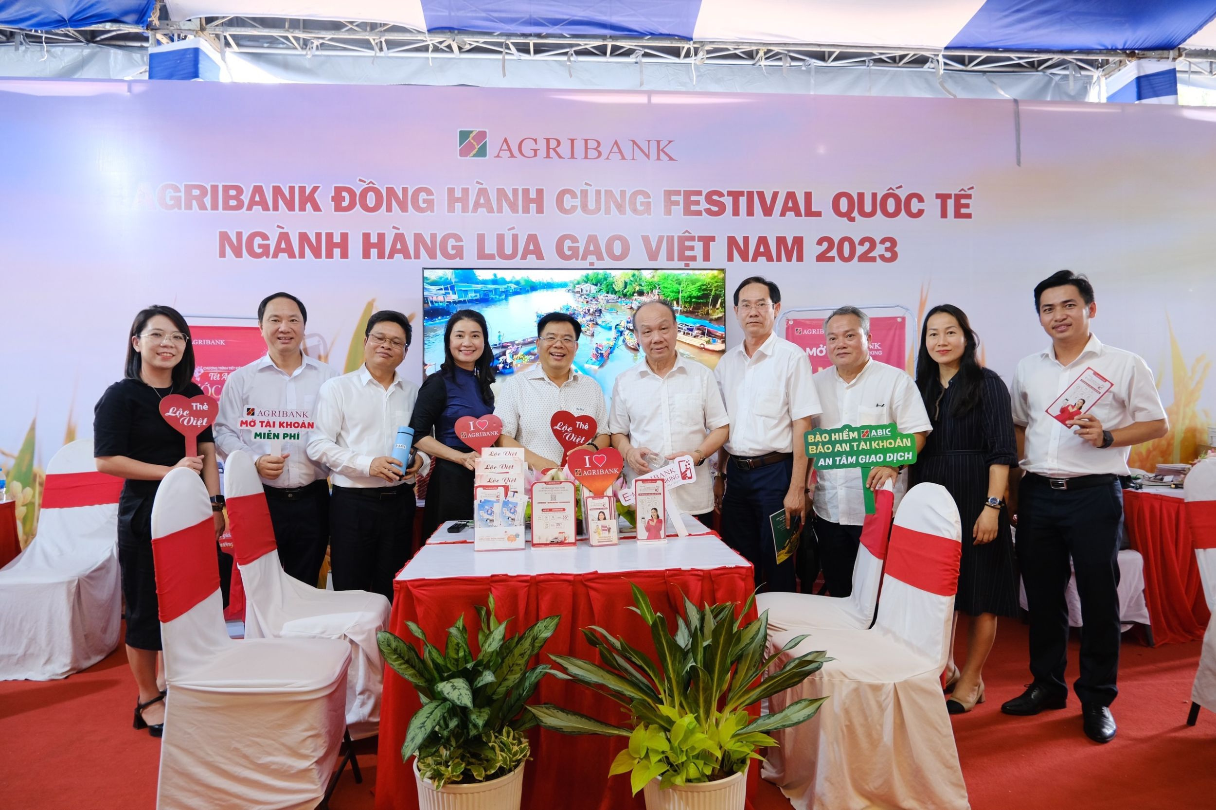 Agribank hỗ trợ doanh nghiệp lúa gạo 1 Agribank hỗ trợ doanh nghiệp lúa gạo