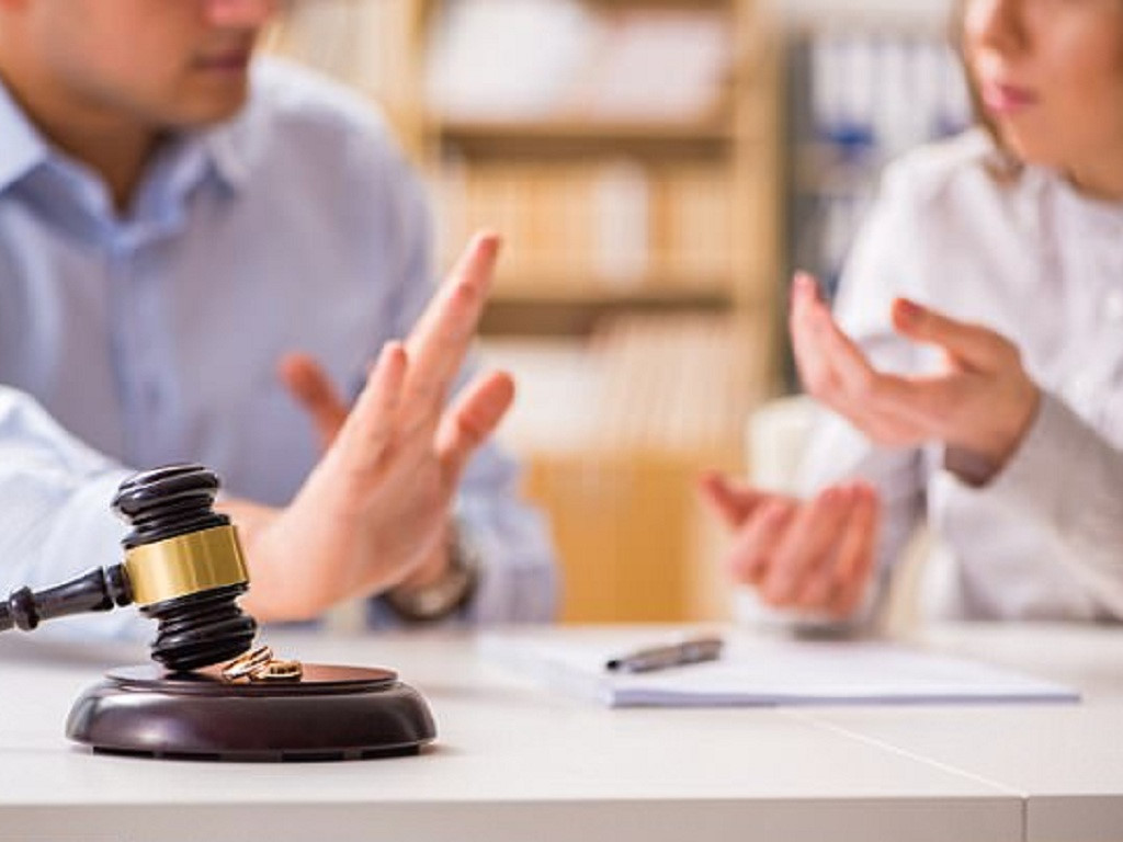 Hướng dẫn giải quyết tranh chấp đất đai theo thủ tục hành chính 4 Căn cứ để giải quyết tranh chấp đất đai khi một trong hai bên tham gia không có đầy đủ giấy tờ chứng minh quyền sử dụng đất
