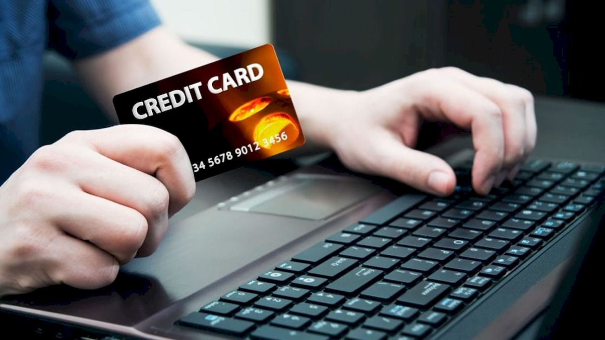 Dịch vụ rút tiền mặt thẻ tín dụng là gì và hợp pháp không? 2 Dịch vụ rút tiền mặt thẻ tín dụng là gì và hợp pháp không?