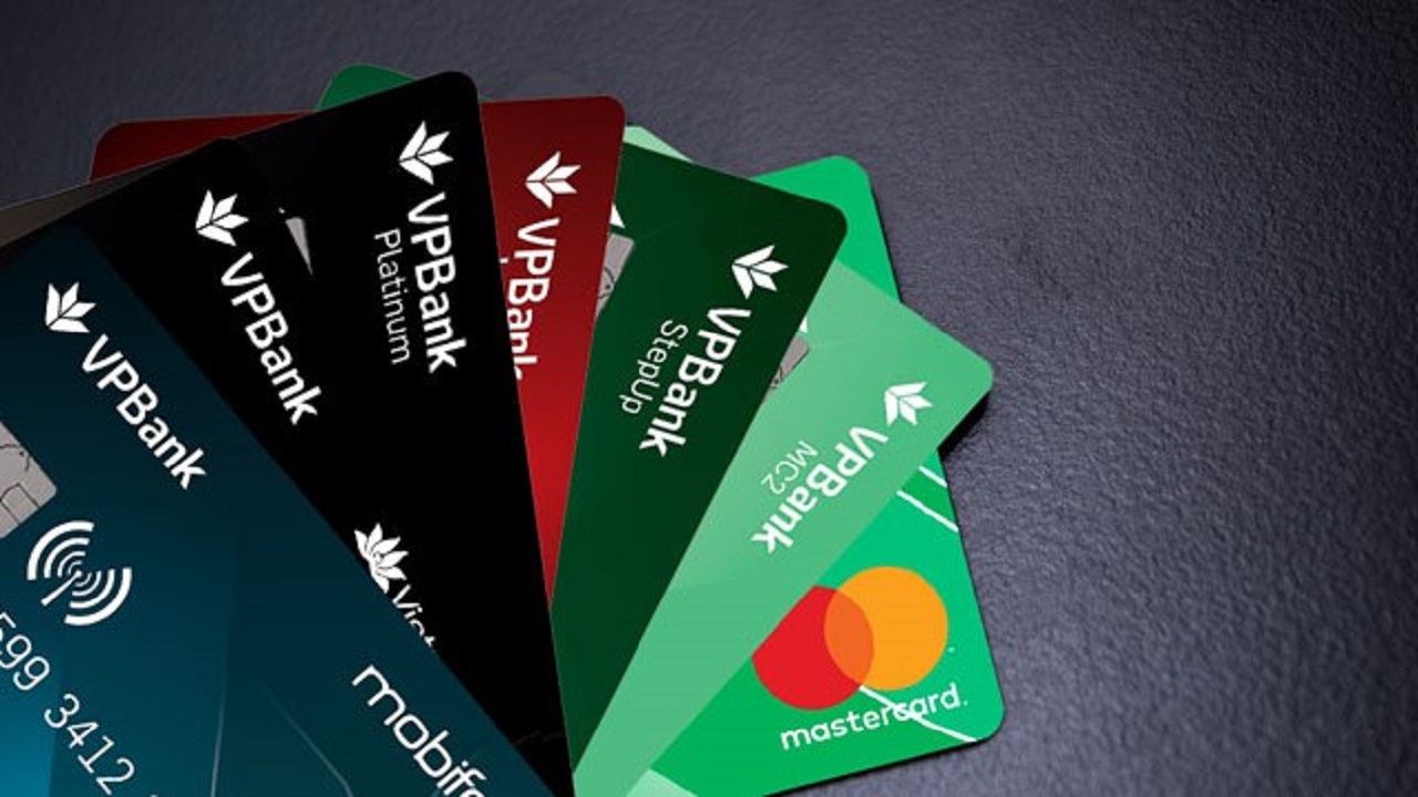 Có nên rút tiền mặt thẻ tín dụng VPBank hay không? 1 Có nên rút tiền mặt thẻ tín dụng VPBank hay không?