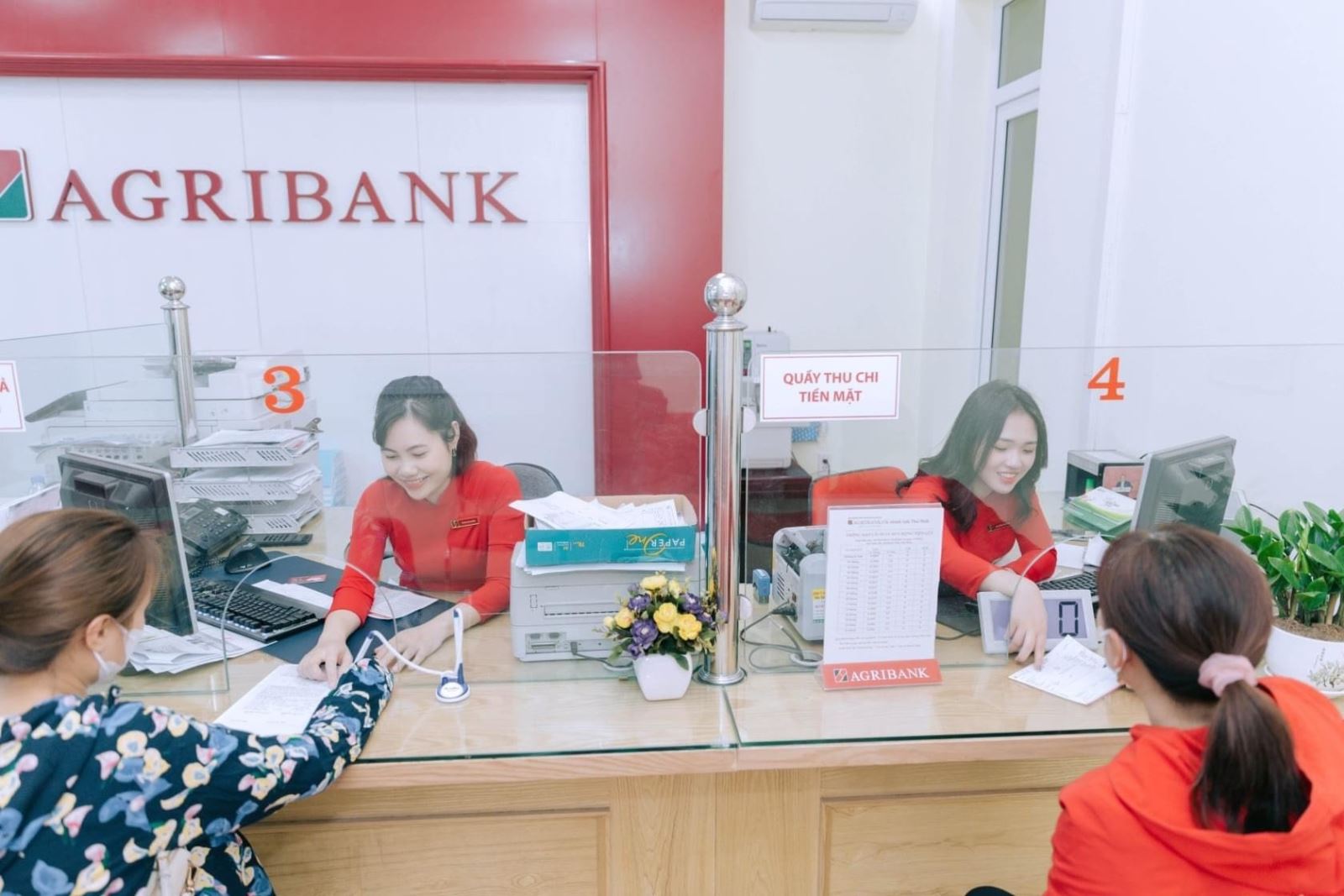 Hồ sơ vay sổ đỏ ngân hàng Agribank gồm những gì? 1 Hồ sơ vay sổ đỏ ngân hàng Agribank gồm những gì?