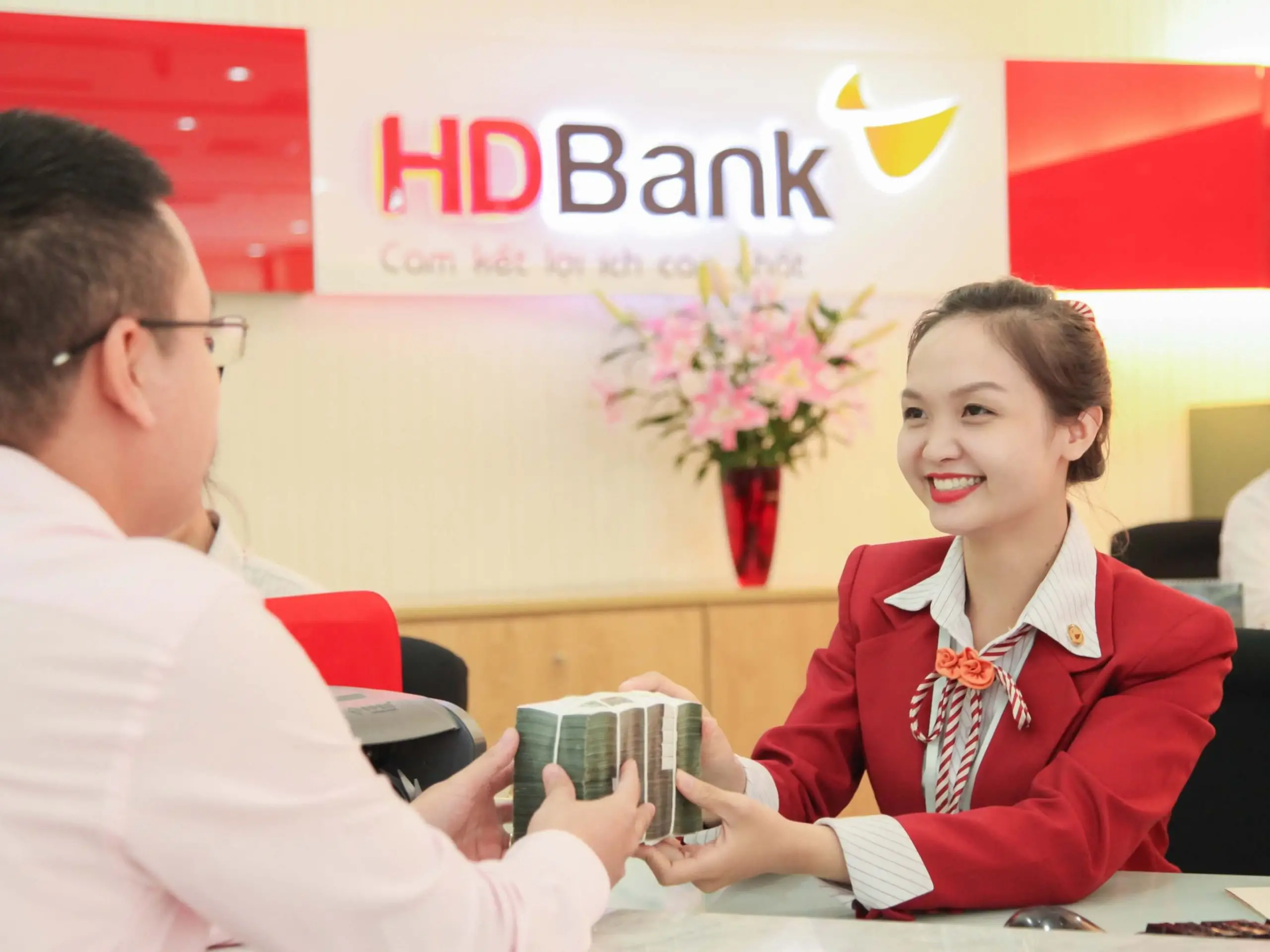 Cập nhật lãi suất vay thế chấp sổ đỏ ngân hàng HDBank mới nhất 2024 1 Cập nhật lãi suất vay thế chấp sổ đỏ ngân hàng HDBank mới nhất 2024