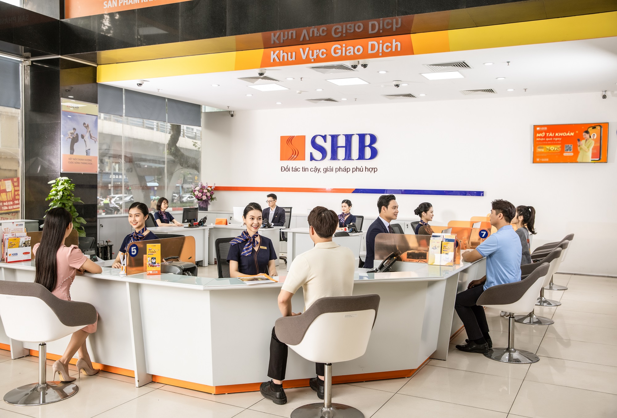 Chi tiết lãi suất vay vốn ngân hàng SHB thế chấp sổ đỏ mới nhất 2024 2 Chi tiết lãi suất vay vốn ngân hàng SHB thế chấp sổ đỏ mới nhất 2024