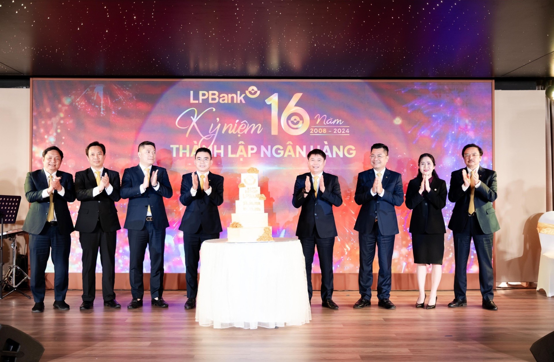 Lãi suất vay sổ hồng LPBank mới nhất 2024 và lợi ích, quy trình 1 Lãi suất vay sổ hồng LPbank mới nhất 2024 và lợi ích, quy trình