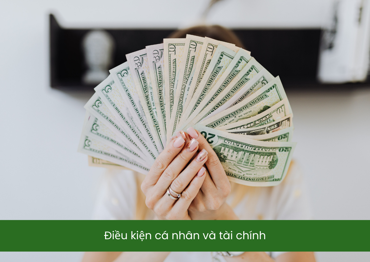 Đáo hạn ngân hàng cần gì? Những điều kiện và hồ sơ bạn không thể bỏ qua 2 Điều kiện cá nhân và tài chính