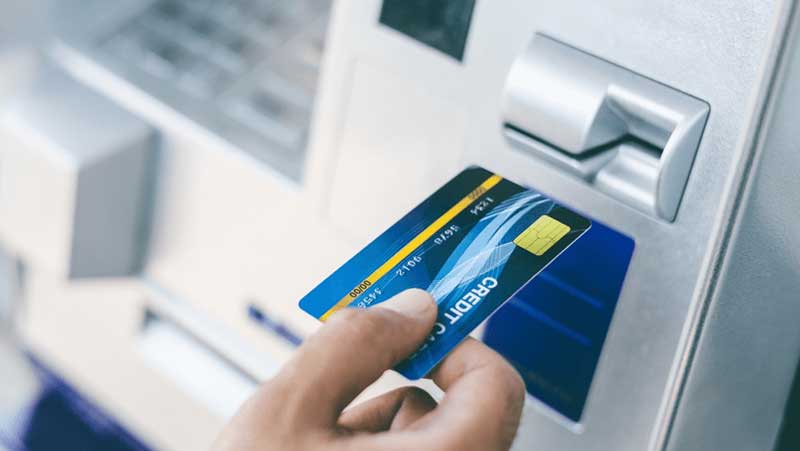 Biểu phí và lãi suất rút tiền mặt thẻ tín dụng Home Credit mới nhất