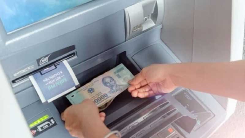 Biểu phí và lãi suất rút tiền mặt thẻ tín dụng Home Credit mới nhất 4 Biểu phí và lãi suất rút tiền mặt thẻ tín dụng Home Credit mới nhất